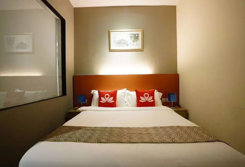 هتل Zen Rooms Changi Village