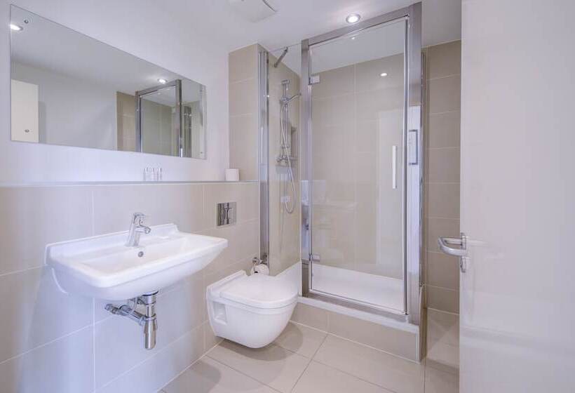 Cleyro Serviced Apartments   Finzels Reach