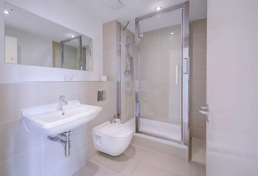 Cleyro Serviced Apartments   Finzels Reach