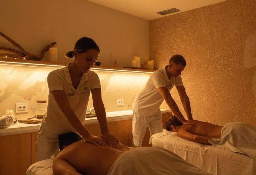 Hotel Harmonia by Dukley