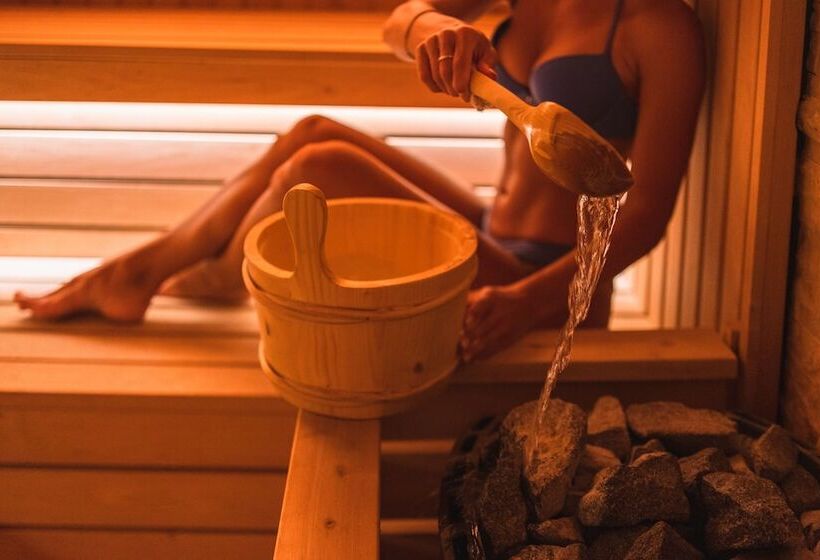 Hotel Harmonia by Dukley