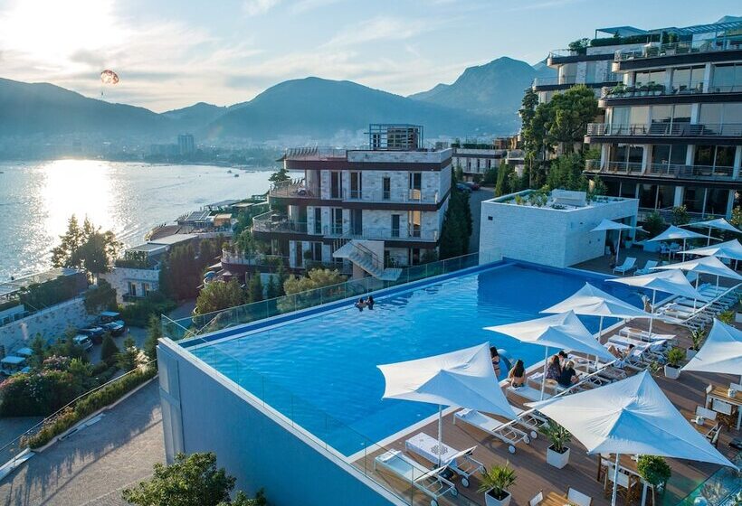 Hotel Harmonia by Dukley