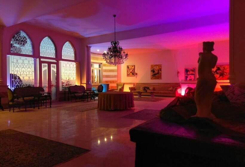 هتل Lemir Faisal Arslan Stay At The Museum