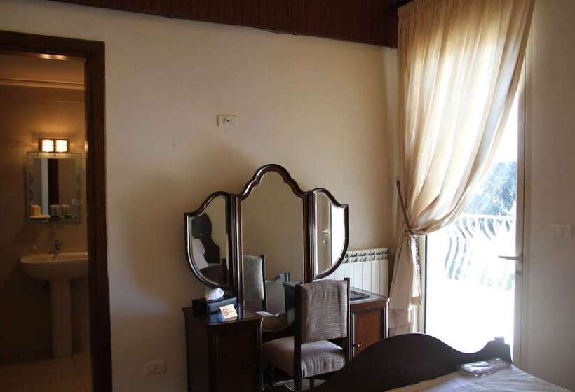 هتل Lemir Faisal Arslan Stay At The Museum