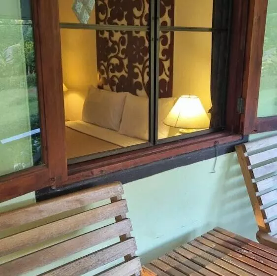 ホテル Mookies Bungalows