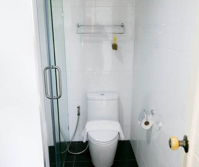 هتل The Canal Ratchaburi