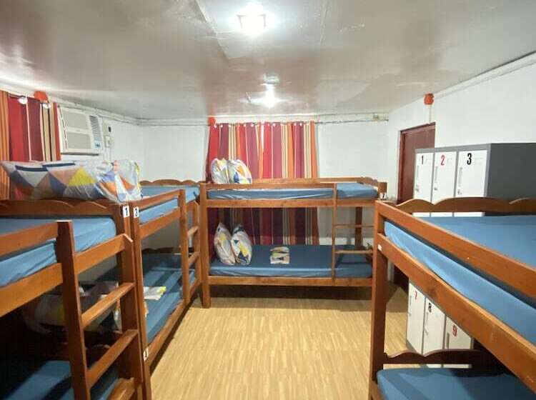 Otel Westcoast Guest House