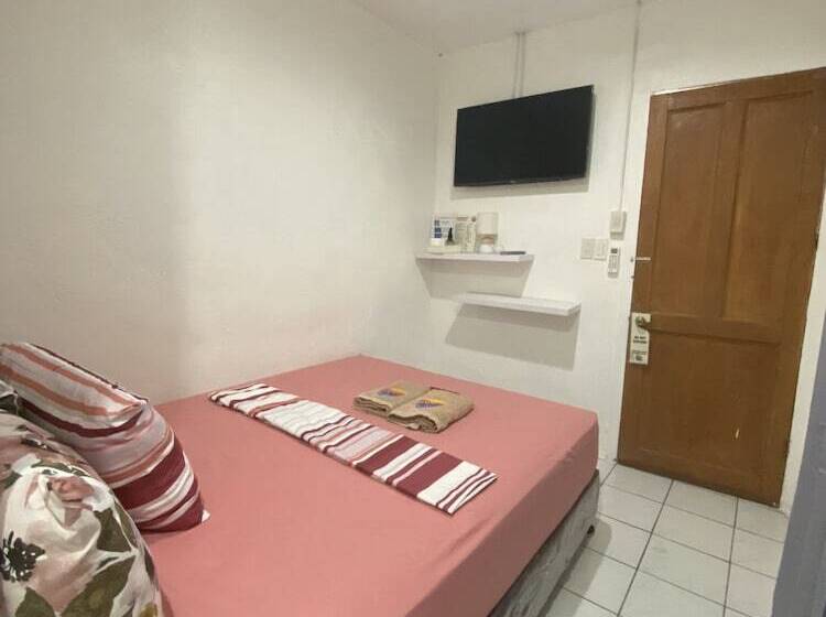 Otel Westcoast Guest House