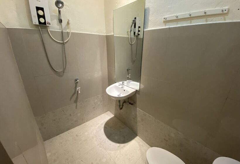 Otel Westcoast Guest House