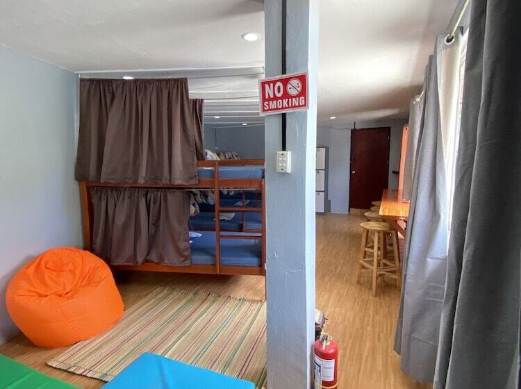 Otel Westcoast Guest House