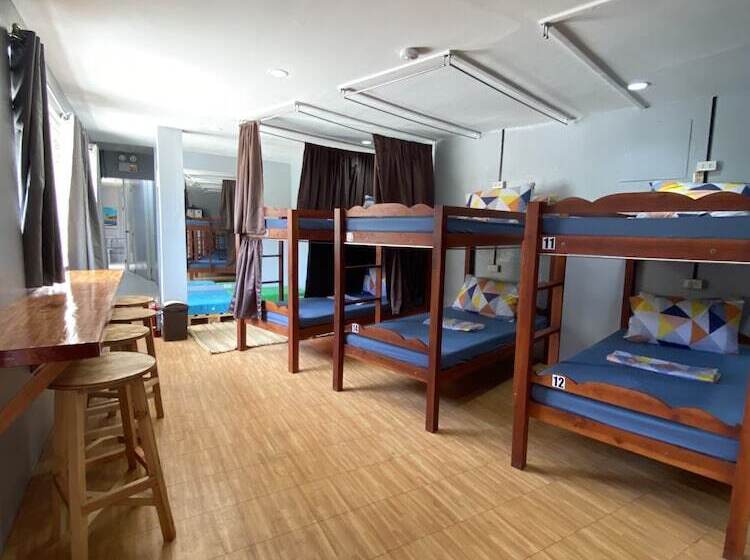 Otel Westcoast Guest House