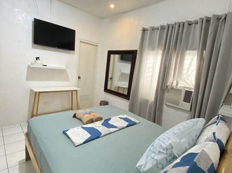 Otel Westcoast Guest House