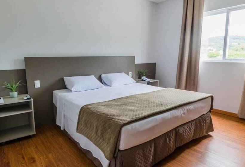 Tri Hotel São João Batista