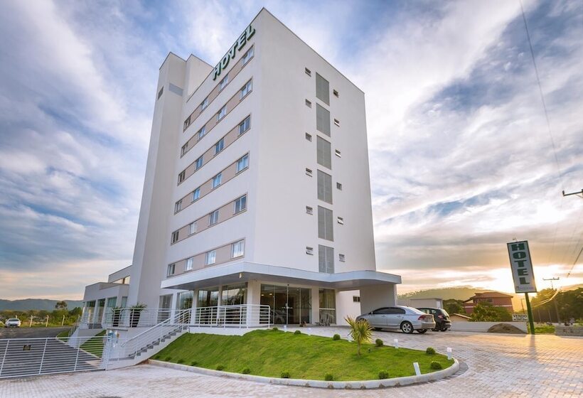 Tri Hotel São João Batista