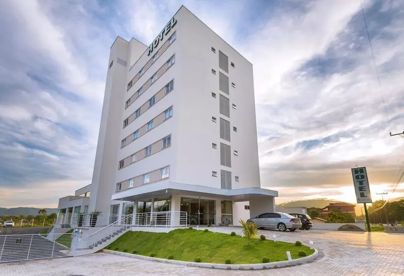 Tri Hotel São João Batista