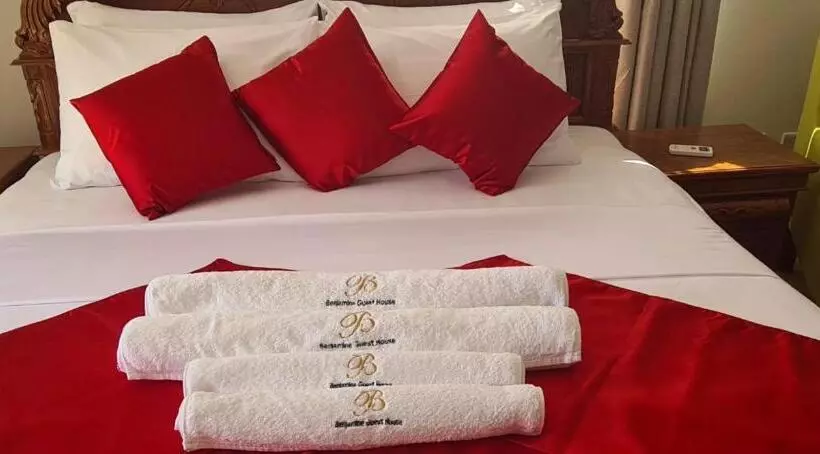 La Digue Holiday Villa