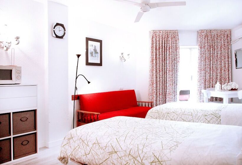 هتل Apartamentos Apal Chinasol