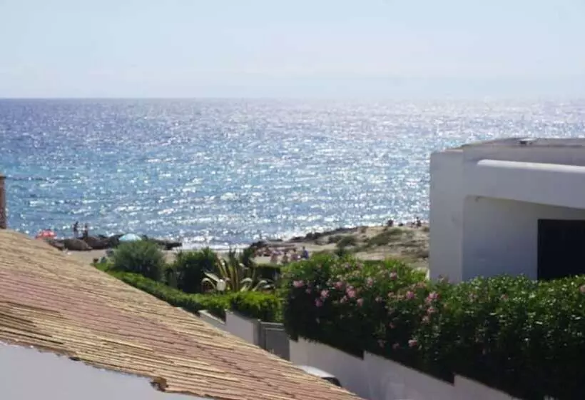 Hotelli B&b Riva Delle Donne