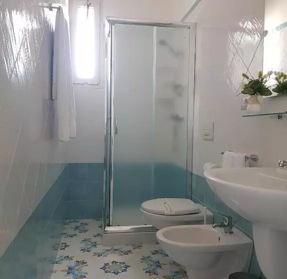 Hotelli B&b Riva Delle Donne