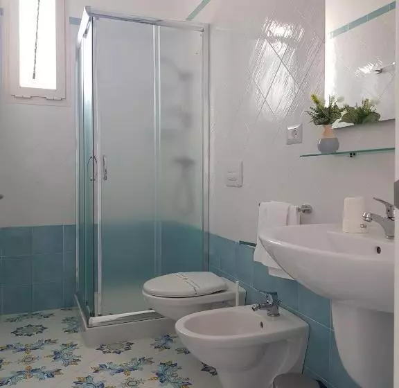 Hotelli B&b Riva Delle Donne