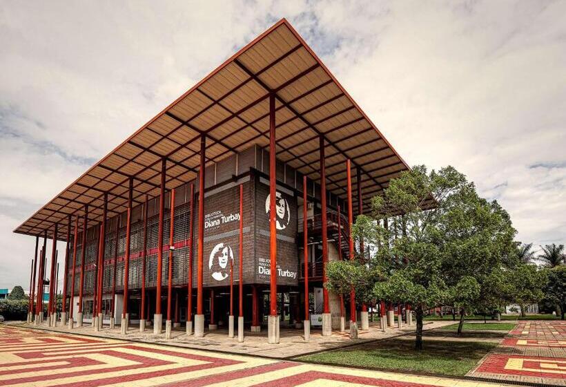 בית מלון כפרי Best Western Puerto Gaitan