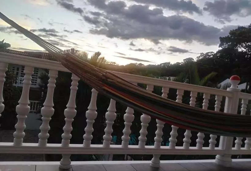 ホテル Campestre La Toscana