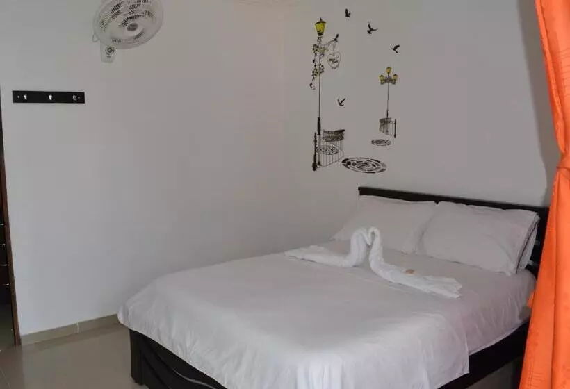 ホテル Campestre La Toscana