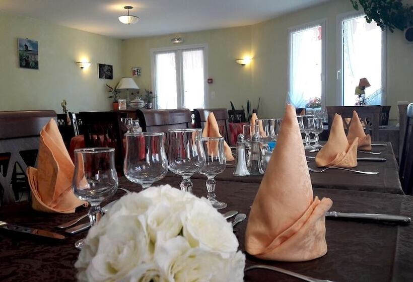 Отель De La Poste