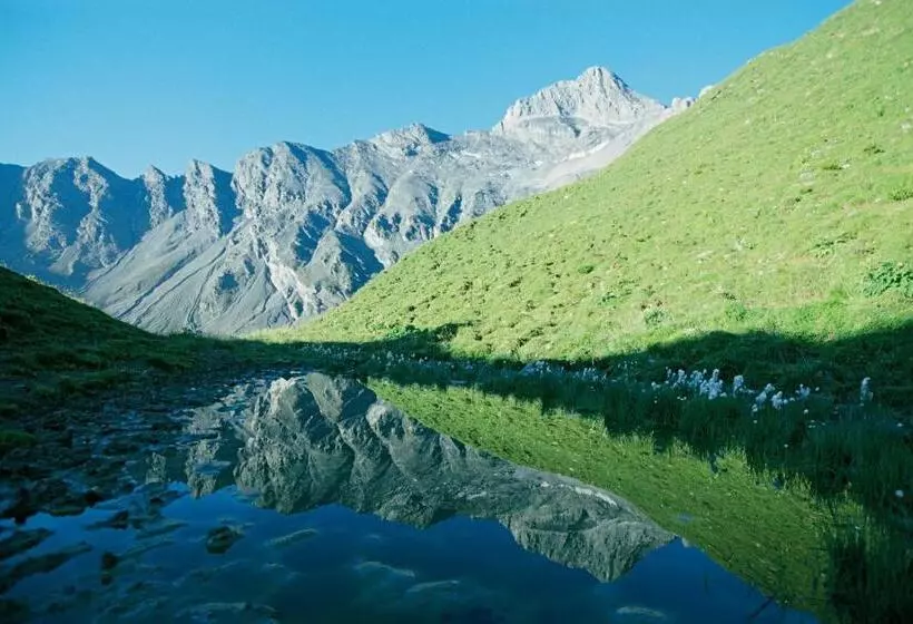 Hotelli Garni Chasa Nova