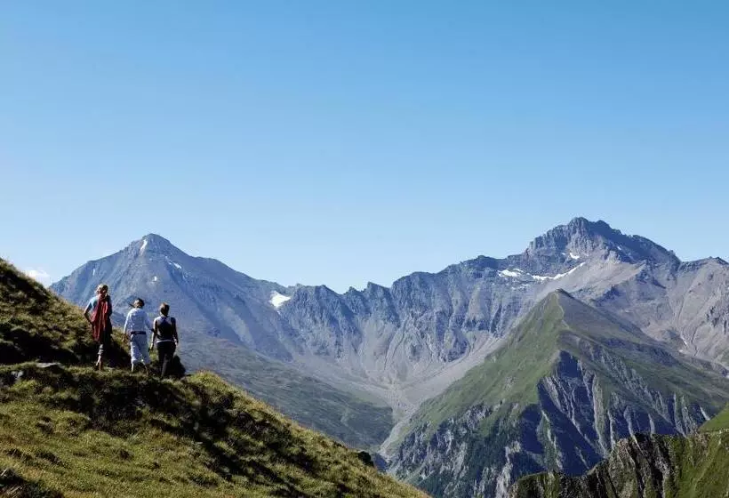 Hotelli Garni Chasa Nova