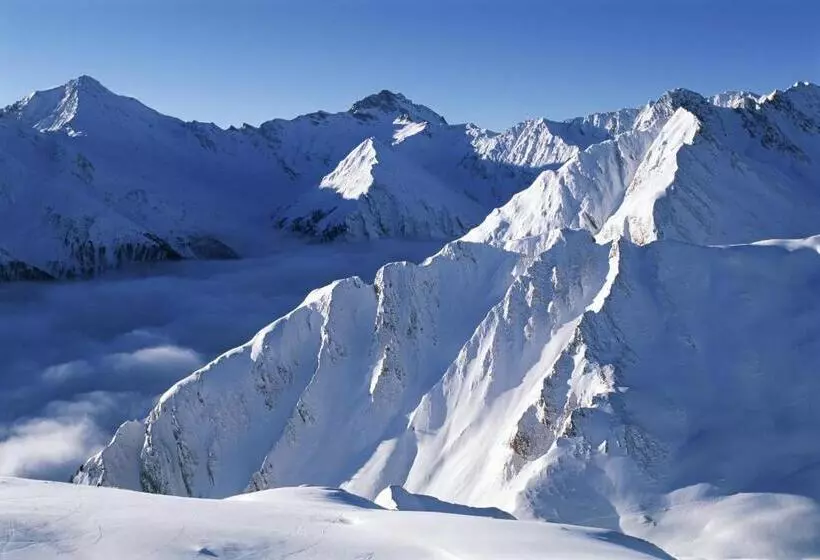 Hotelli Garni Chasa Nova