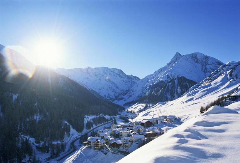 هتل Garni Chasa Nova