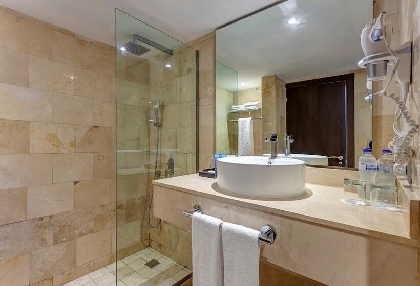 هتل Grand Memories Punta Cana All Inclusive