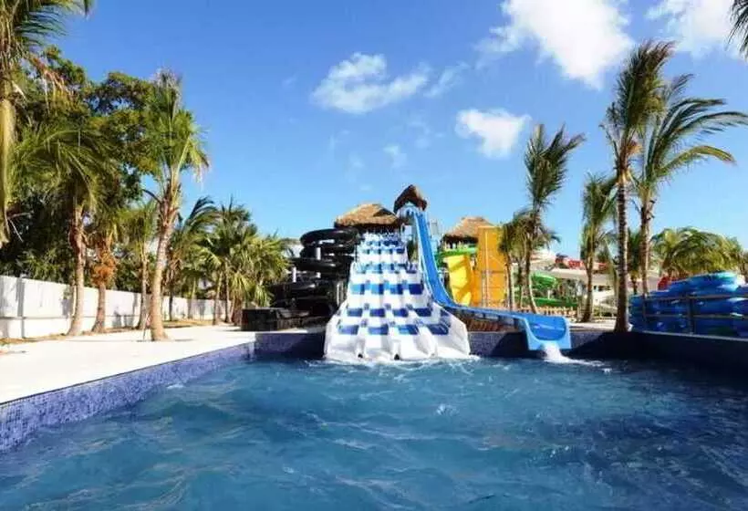 Hotelli Grand Memories Punta Cana All Inclusive