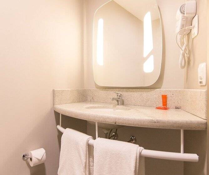 בית מלון כפרי Ibis Erechim