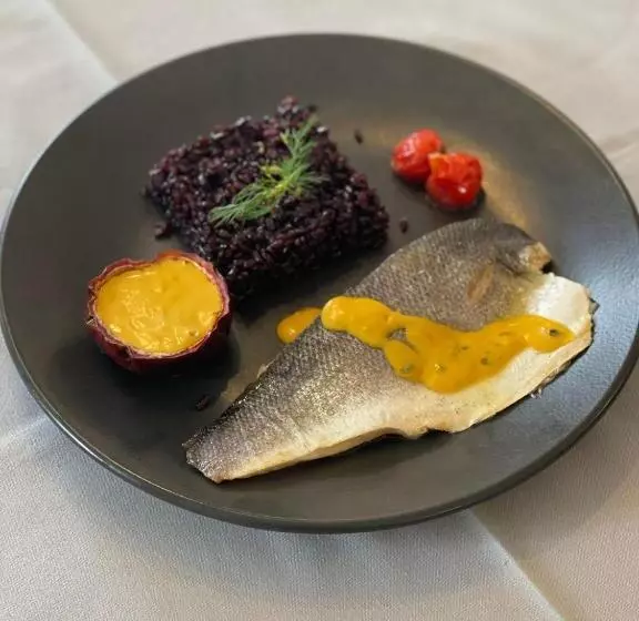 Hotelli Logis  Hostellerie Le Chatel Nangis