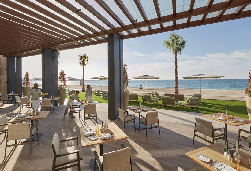 Отель Mandarin Oriental Jumeira Dubai