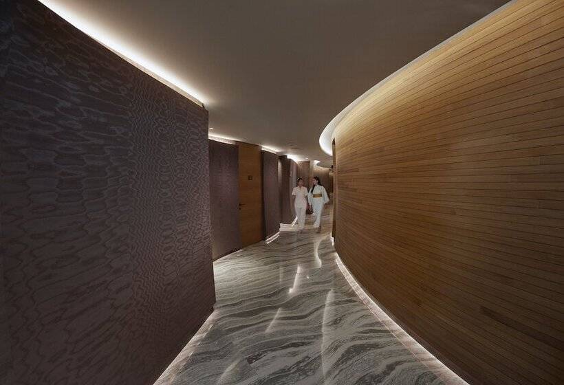 Отель Mandarin Oriental Jumeira Dubai