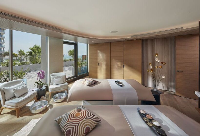 Отель Mandarin Oriental Jumeira Dubai