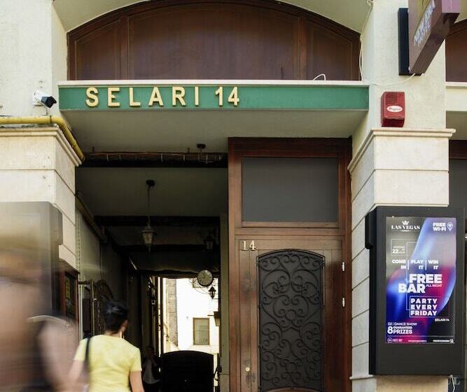 New Era Hotel Old Town Bucharest Parking With Fee Nearby