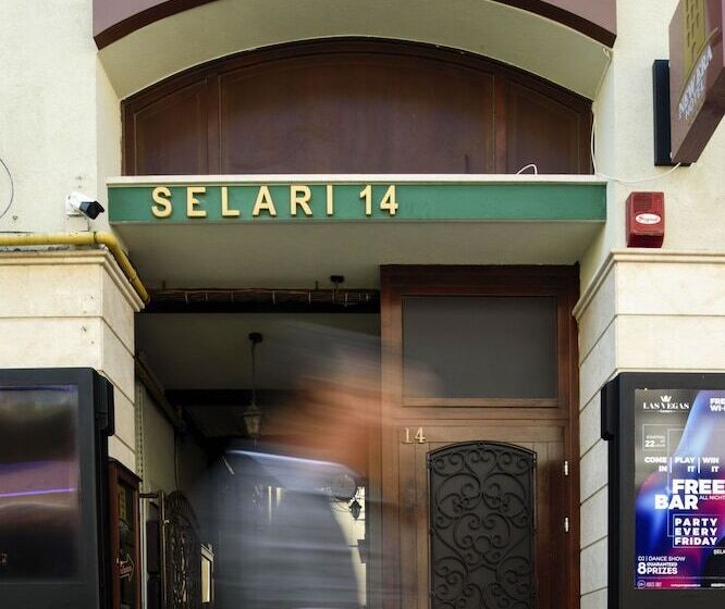 New Era Hotel Old Town Bucharest Parking With Fee Nearby