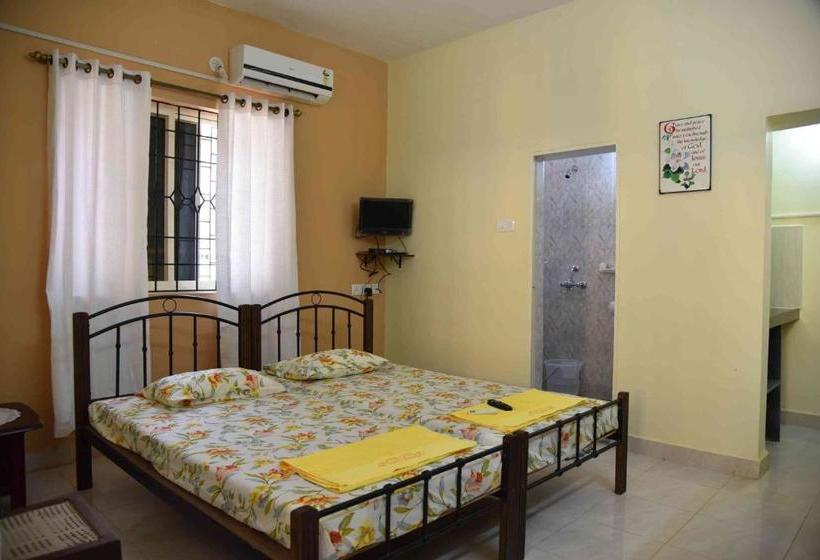 בית מלון כפרי Niki Guest House