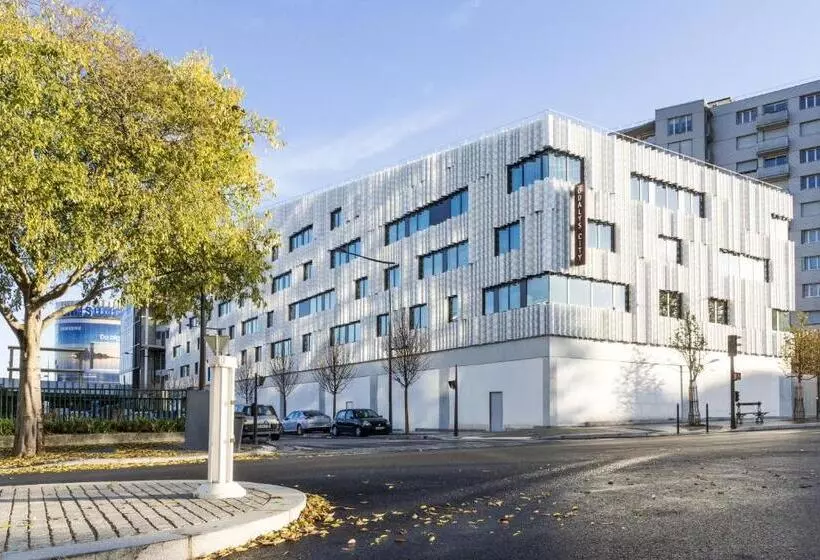 ホテル Odalys City Paris XVII