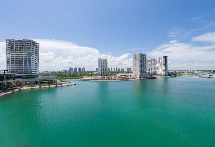 فندق Renaissance Cancun Resort & Marina