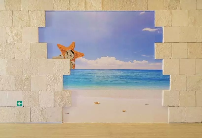 ホテル Renaissance Cancun Resort & Marina