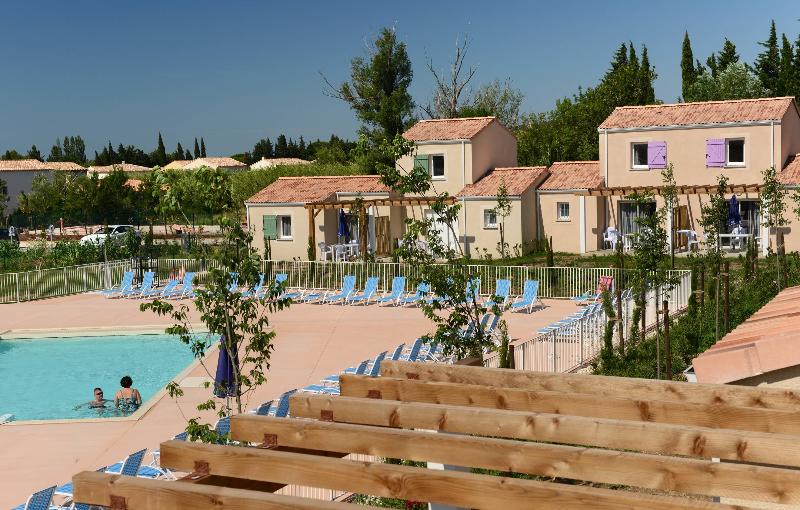 Отель Residence Odalys Le Mas Des Alpilles