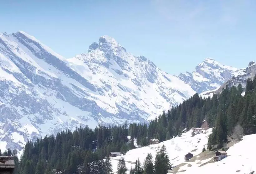 Hotelli Sportchalet Mürren