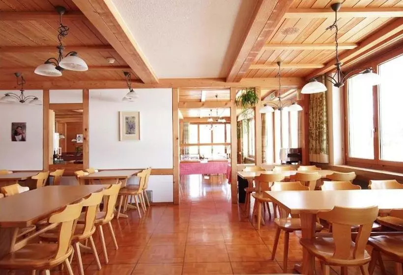 Hotelli Sportchalet Mürren