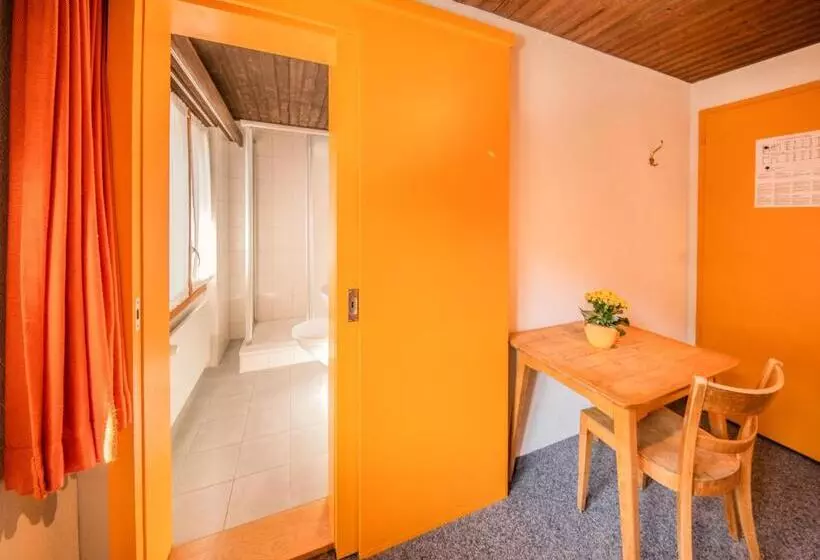 Hotelli Sportchalet Mürren