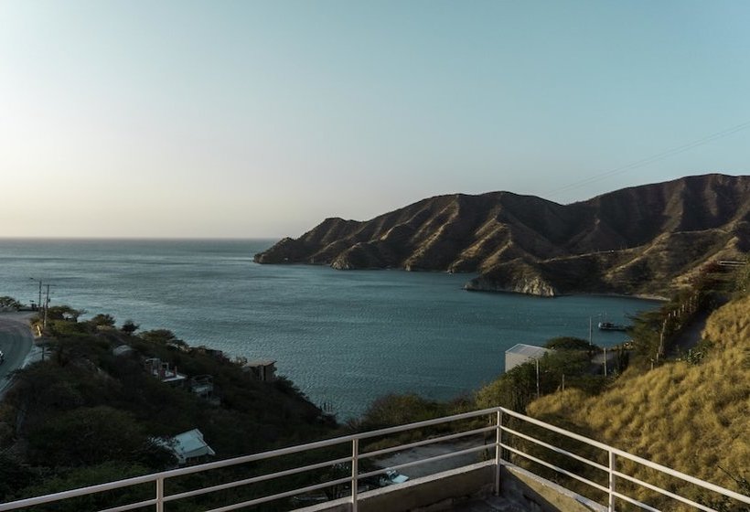 Отель Suitehouse Taganga